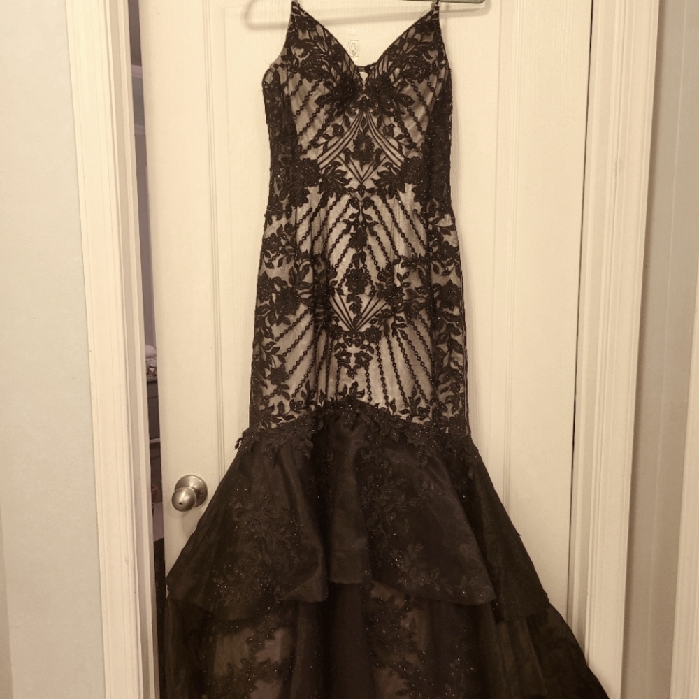 Camille LA Vie Black Sequined dress, prom - Picture 2 of 9